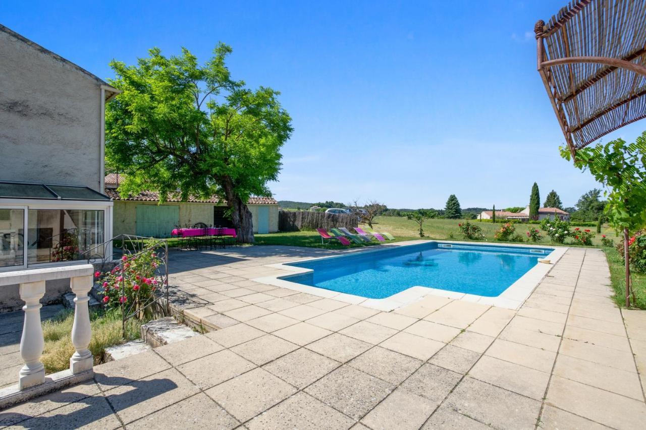 Villa Charmante A La Tour-D'Aigues Avec Piscine Privee エクステリア 写真